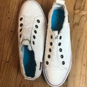 Blowfish size 8.5 sneakers